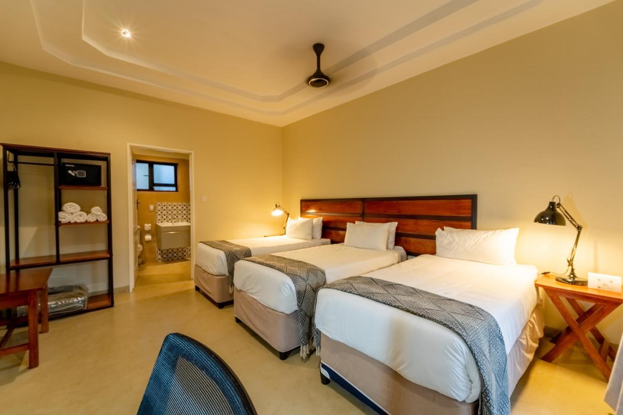 The Shrub Lodge Air Terjun Victoria Bagian luar foto