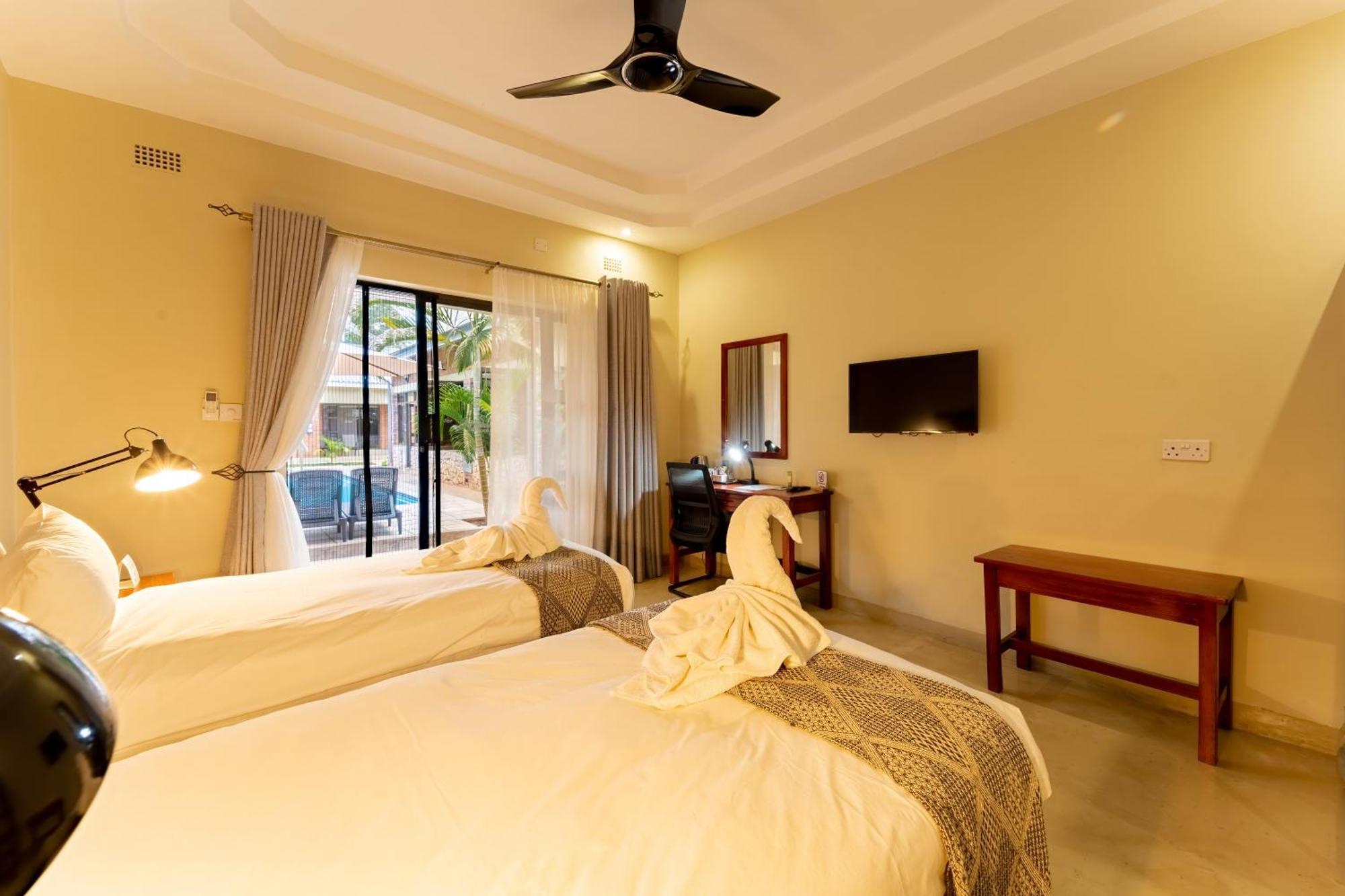 The Shrub Lodge Air Terjun Victoria Bagian luar foto