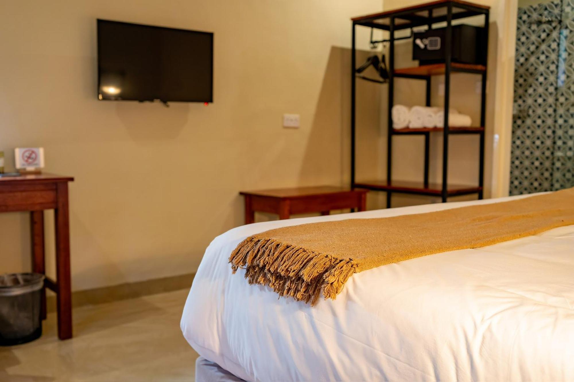 The Shrub Lodge Air Terjun Victoria Bagian luar foto